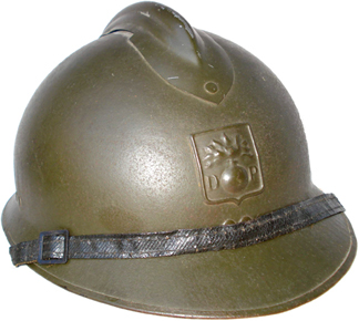 Casque Mle 26 de la DP. Casque Mle 26 de la DP.